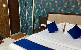 Ashirwad Residency 3*